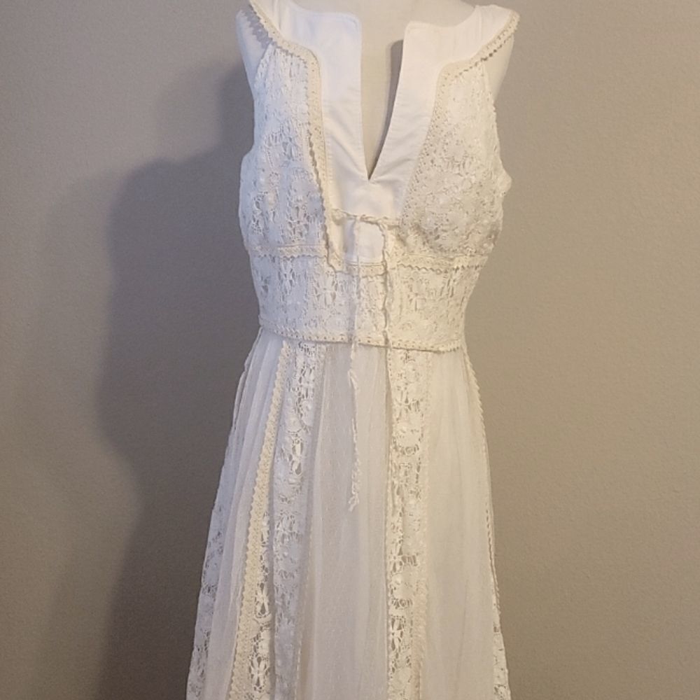 Citrine lace dress size 10‎